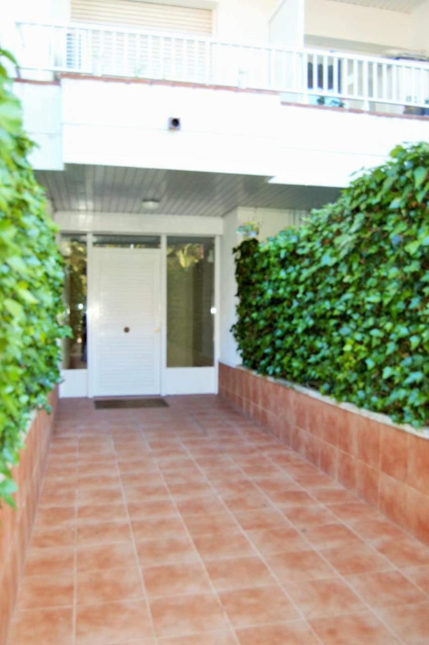 Apartamento Alessia Garden リョレート・デ・マル エクステリア 写真